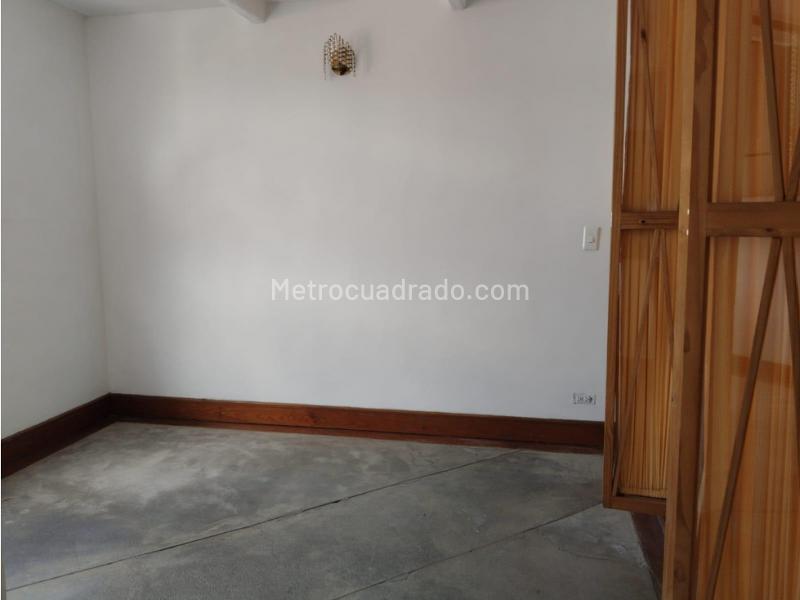 Apartamento Luminoso de 2 Alcobas en Boston - 9