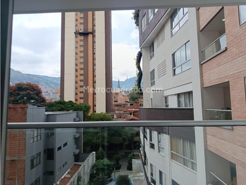 Apartamento de 3 Alcobas en Bombona con Balcón y Jacuzzi - 7