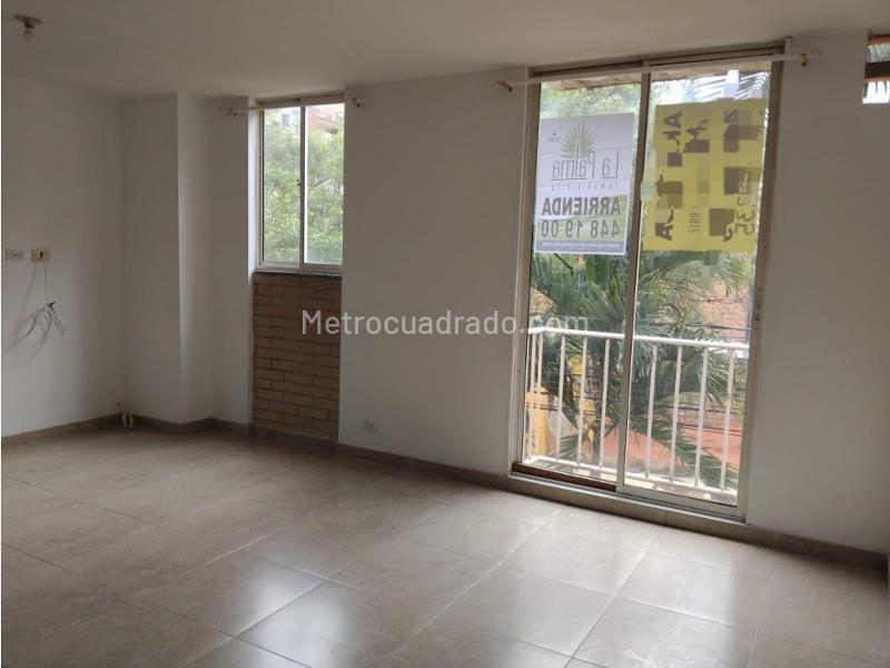 Cozy 2BR Apartment in La Candelaria - 2