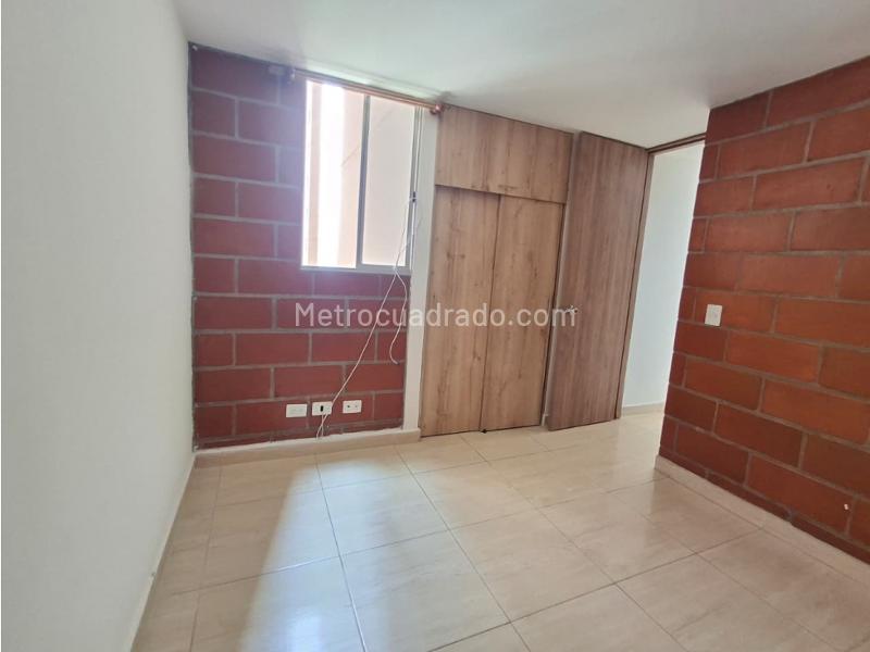 Apartamento de 2 Alcobas en Arriendo cerca a D1 en San Antonio de Prado - 4