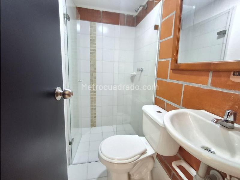 Apartamento de 2 Alcobas en Arriendo cerca a D1 en San Antonio de Prado - 8