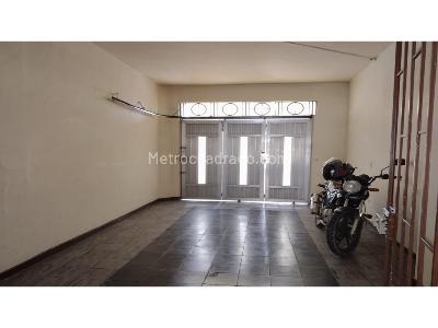 Casa de 5 alcobas en venta en Prado, Medellín, 209 m² · foto 6 de 15