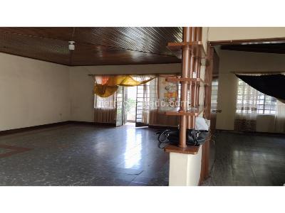 Casa de 5 alcobas en venta en Prado, Medellín, 209 m² · foto 11 de 15
