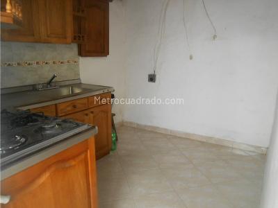 Casa de 5 alcobas en venta en Parque, Rionegro, 211 m² · foto 2 de 20