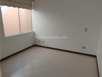 Apartaestudio en venta en La Candelaria, Medellín, 40 m² · foto 5 de 9