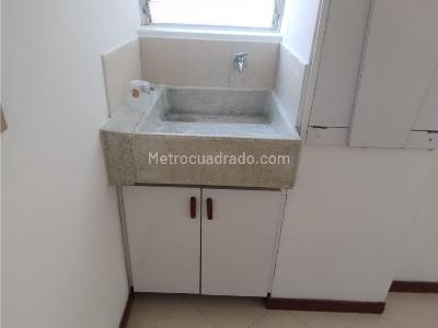 Apartaestudio en venta en La Candelaria, Medellín, 40 m² · foto 9 de 9