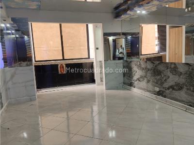 Apartaestudio en venta en La Candelaria, Medellín, 30 m² · foto 2 de 10
