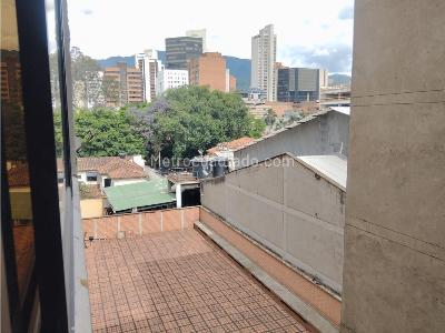Apartaestudio en venta en La Candelaria, Medellín, 30 m² · foto 9 de 10