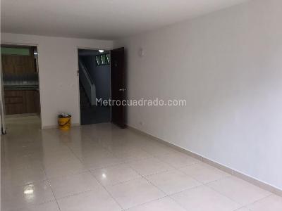 Apartamento en arriendo en Belen, Medellín · foto 4 de 13