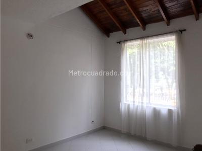 Casa de 3 alcobas en venta en Belen, Medellín, 63 m² · foto 9 de 20