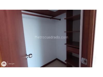 Apartamento de 3 alcobas en venta en El Poblado, Medellín, 80 m² · foto 10 de 15