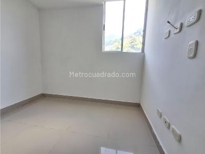 Apartamento en venta en Santa Maria La Nueva, Itagüí · foto 2 de 13