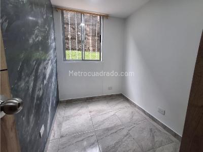 Apartamento en venta en San Antonio De Prado, Medellín · foto 2 de 9