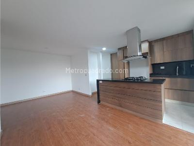 Apartamento de 2 alcobas en arriendo en Itagui, Medellín, 72 m² · foto 3 de 19