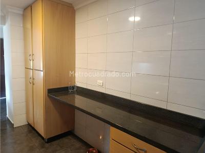 Apartamento de 3 alcobas en venta en Belen, Medellín, 115 m² · foto 4 de 14