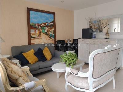 Apartamento en venta en Campo Valdes, Medellín · foto 2 de 10
