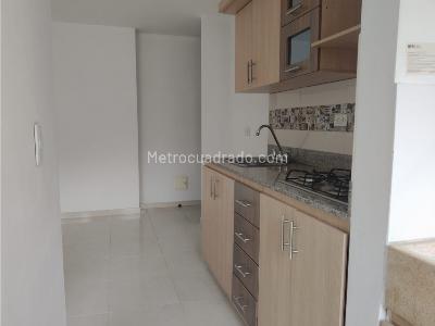 Apartamento en venta en Bello, Medellín · foto 2 de 12