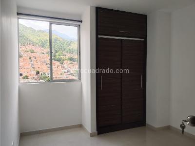 Apartamento en venta en Bello, Medellín · foto 3 de 12