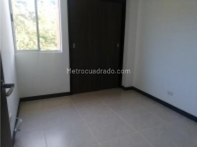 Apartamento de 3 alcobas en arriendo en San Jose, Sabaneta, 72 m² · foto 5 de 10