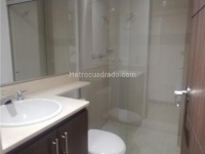 Apartamento de 3 alcobas en arriendo en San Jose, Sabaneta, 72 m² · foto 6 de 10