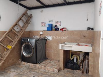 Apartaestudio en arriendo en Campo Valdes, Medellín, 32 m² · foto 9 de 9