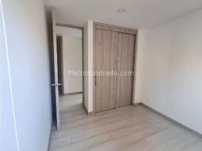 Apartamento en venta en Prados De Sabaneta, Sabaneta · foto 10 de 17