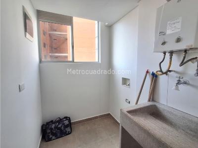 Apartamento en venta en Prados De Sabaneta, Sabaneta · foto 14 de 17