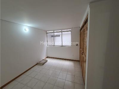 Apartamento de 3 alcobas en arriendo en Estadio, Medellín, 90 m² · foto 10 de 12