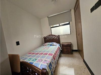 Apartamento en venta en Laureles, Medellín · foto 11 de 20