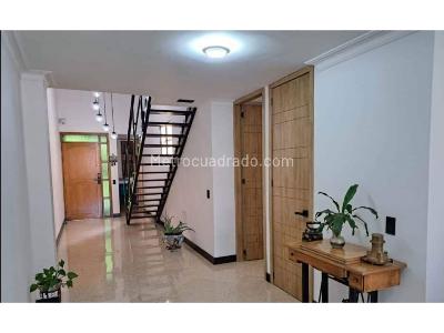 Apartamento en venta en Laureles, Medellín · foto 3 de 20