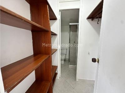 Apartamento en arriendo en Belen, Medellín · foto 8 de 10