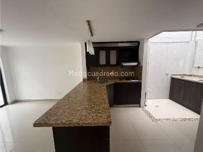 Casa en arriendo en Belen, Medellín · foto 2 de 20