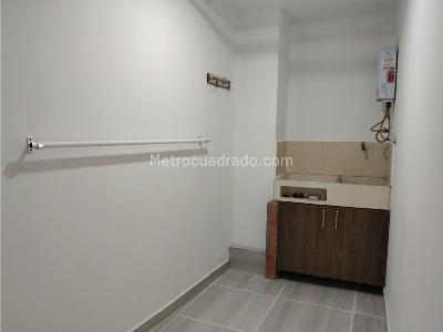 Apartamento en arriendo en La Candelaria, Medellín · foto 12 de 14
