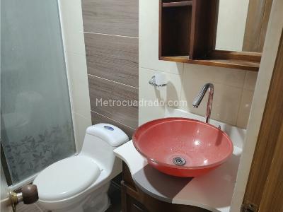 Apartamento en arriendo en La Candelaria, Medellín · foto 13 de 14