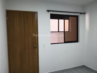 Apartamento en arriendo en La Candelaria, Medellín · foto 5 de 14
