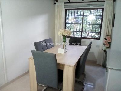 Casa de 4 alcobas en venta en La Magnolia, Envigado, 115 m² · foto 7 de 18