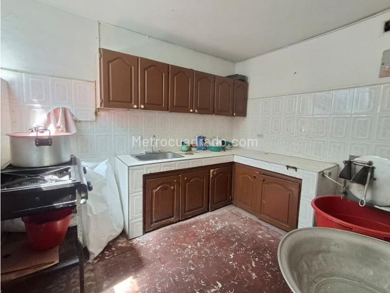 Commercial House for Rent in Santa Ana