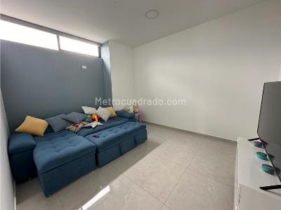Casa de 4 alcobas en venta en Ruitoque Alto, Floridablanca, 651 m² · foto 8 de 20