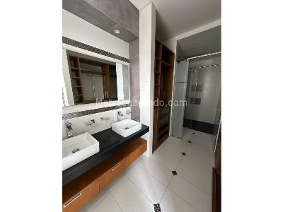 Apartamento de 3 alcobas en venta en Altos De Cabecera, Bucaramanga, 265 m² · foto 5 de 15