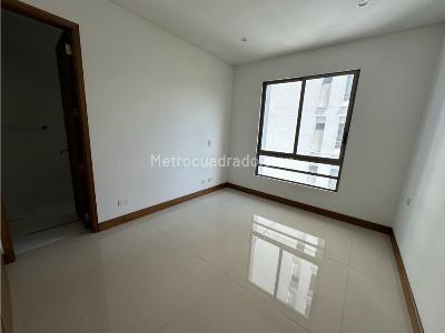Apartamento de 3 alcobas en venta en Altos De Cabecera, Bucaramanga, 265 m² · foto 11 de 15