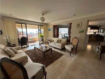Apartamento de 3 alcobas en venta en Altos De Cabecera, Bucaramanga, 206 m² · foto 5 de 17