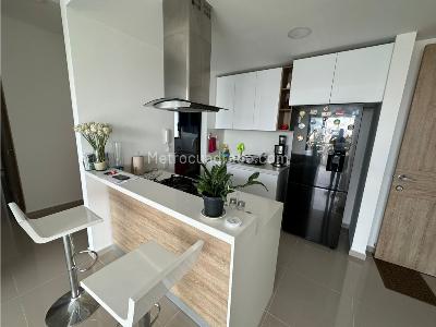 Apartamento de 3 alcobas en venta en Flora, Bucaramanga, 87 m² · foto 2 de 11