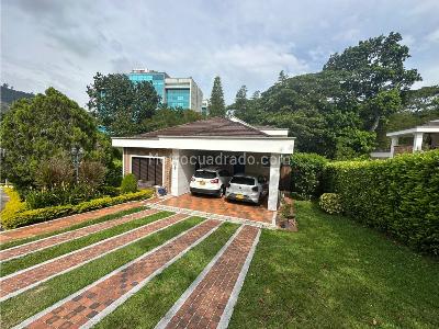 Casa de 4 alcobas en venta en Menzuli 37, Bucaramanga, 695 m² · foto 4 de 20