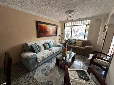 Casa de 4 alcobas en venta en Provenza, Bucaramanga, 230 m² · foto 2 de 12