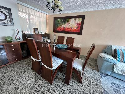 Casa de 4 alcobas en venta en Provenza, Bucaramanga, 230 m² · foto 4 de 12