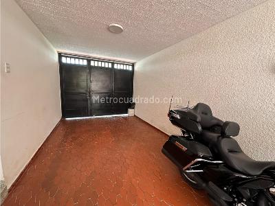 Casa de 4 alcobas en venta en Provenza, Bucaramanga, 230 m² · foto 10 de 12