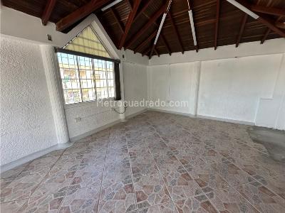 Casa de 3 alcobas en venta en La Victoria, Bucaramanga, 330 m² · foto 2 de 14