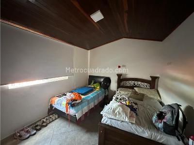 Casa de 4 alcobas en venta en Diamante, Bucaramanga, 210 m² · foto 9 de 14