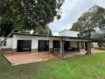 Casa de 4 alcobas en venta en Lagos Del Cacique, Bucaramanga, 750 m² · foto 5 de 20