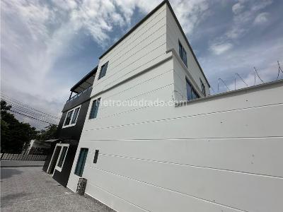 Casa de 5 alcobas en venta en La Victoria, Bucaramanga, 300 m² · foto 4 de 20